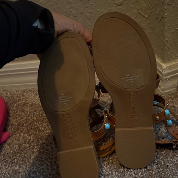 Nine West Brown Sandals with Turquoise Studs - Picture 4 of 5